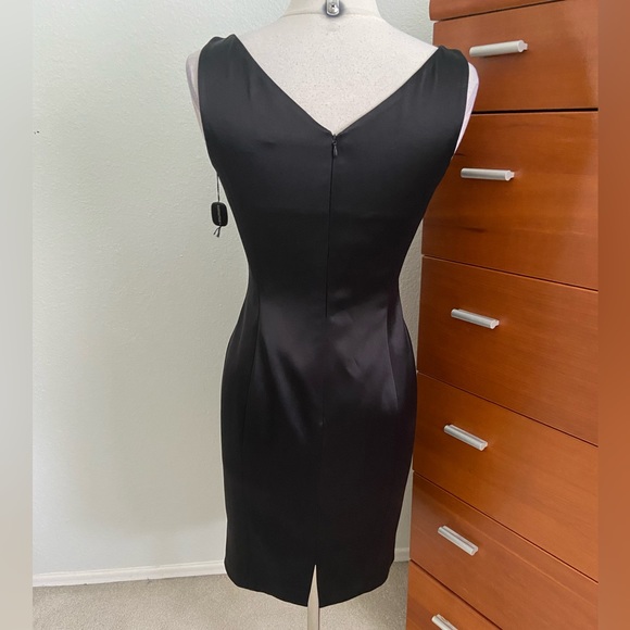 NWT Tahari Black Satin-like Cocktail Dress Size 8 Sleeveless Sheath - Picture 7 of 12